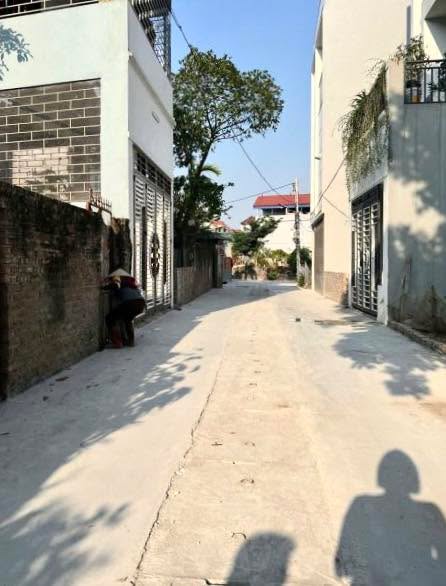 Đất nền 80m² Tổ 9 Quang Minh, Mê Linh - Sổ đỏ chính chủ, giá chỉ 4.4 tỷ!