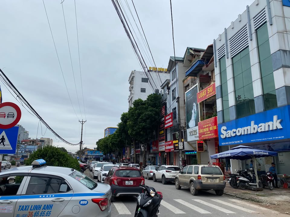 FrontHouse mặt đường Quốc lộ 3 Thị trấn Sóc Sơn 80m² - Đầu tư sinh lời tuyệt vời!