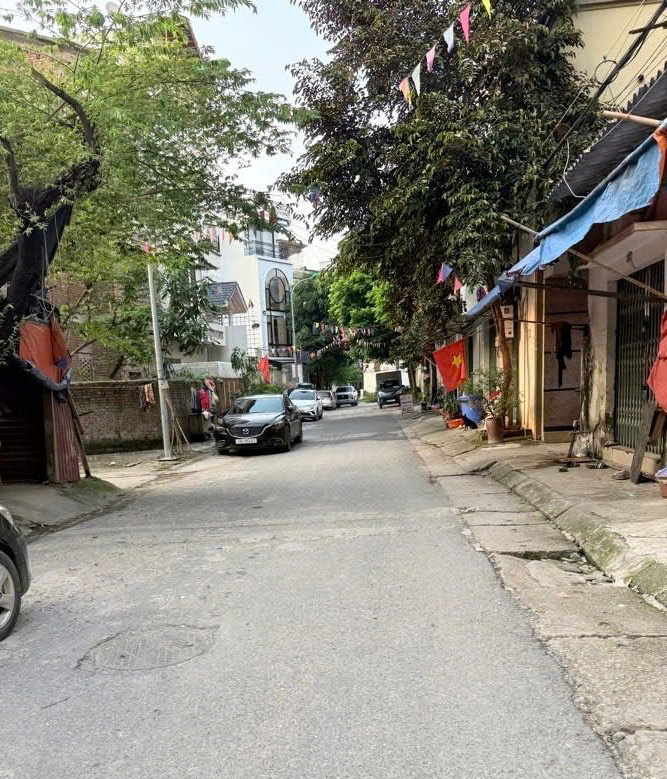 Đất lô góc Cổ Nhuế 58m² giá 11 tỷ - Giao thông thuận tiện, tặng GPXD!