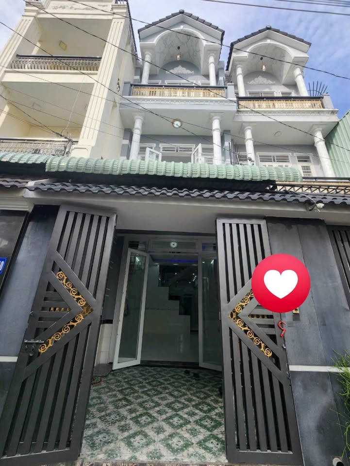 Nhà Hiệp Thành Quận 12 164m² giá 5.2 tỷ - Sổ hồng riêng, bớt lộc!