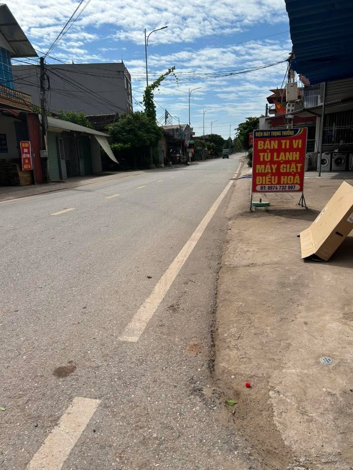 Đất nền Lục Nam 500m² giá 2 tỷ - Mặt tiền 10m, vị trí kinh doanh lý tưởng!