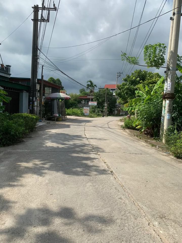 Đất nền mặt tiền đường Núi Gạc Yên Thanh 186m² giá 1 tỷ - Cơ hội đầu tư hấp dẫn!