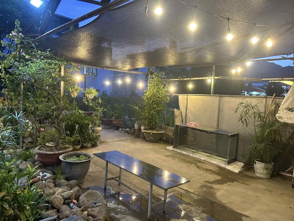 Cho thuê mặt bằng 120m² mặt tiền đường Ngô Quyền - Giá chỉ 5 triệu/tháng