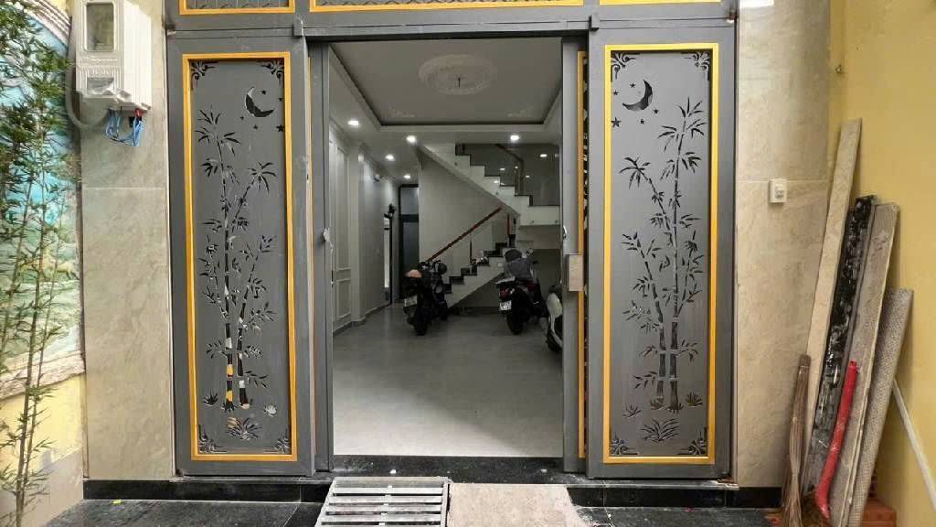 Căn hộ dịch vụ 4 tầng Hồng Lạc 78m² giá 9.5 tỷ - Đang cho thuê full