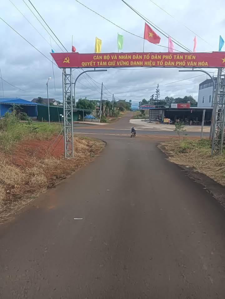 Đất thổ cư Quảng Thành 500m² giá 1.1 tỷ - Cách ngã tư chỉ 200m!