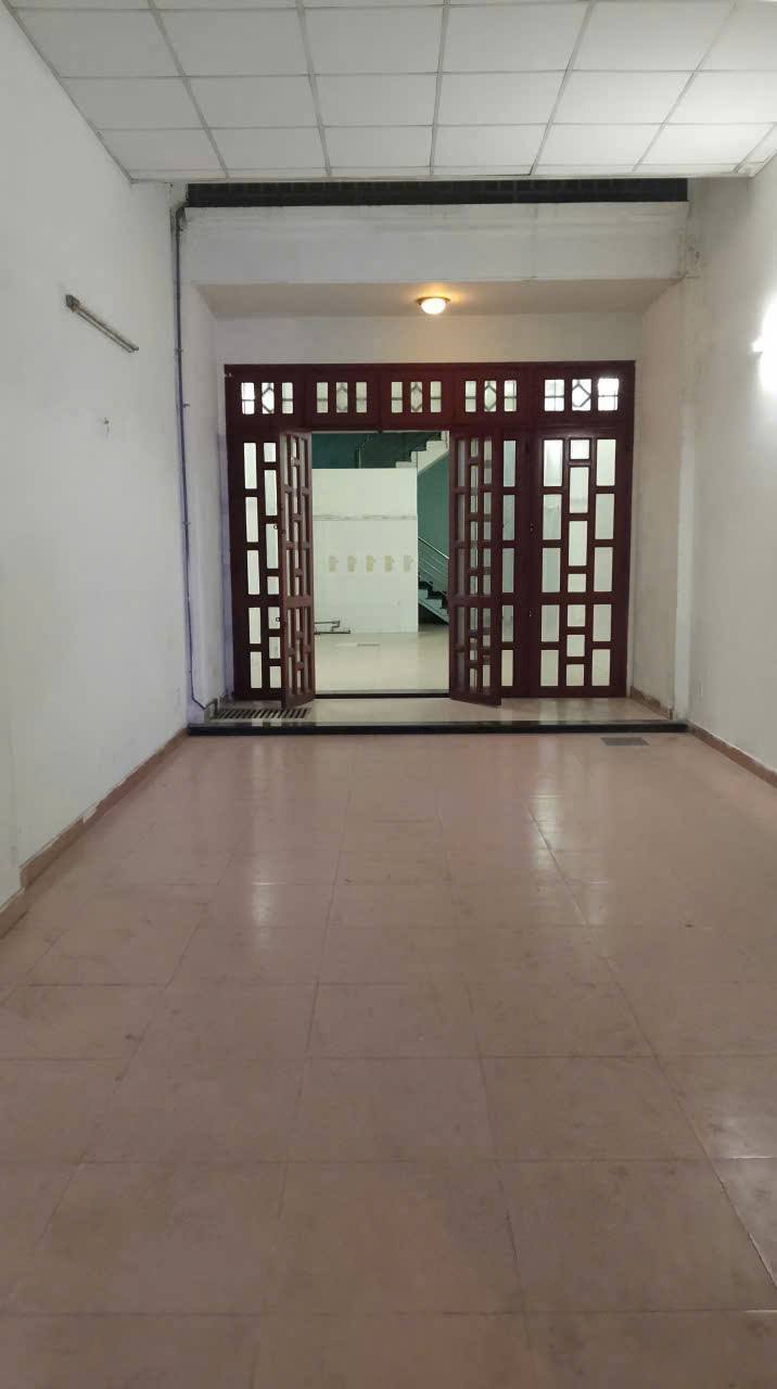 Cho thuê nhà mặt tiền kinh doanh đường Gò Xoài, Bình Tân 84m² - Vị trí sầm uất, thuận lợi kinh doanh!