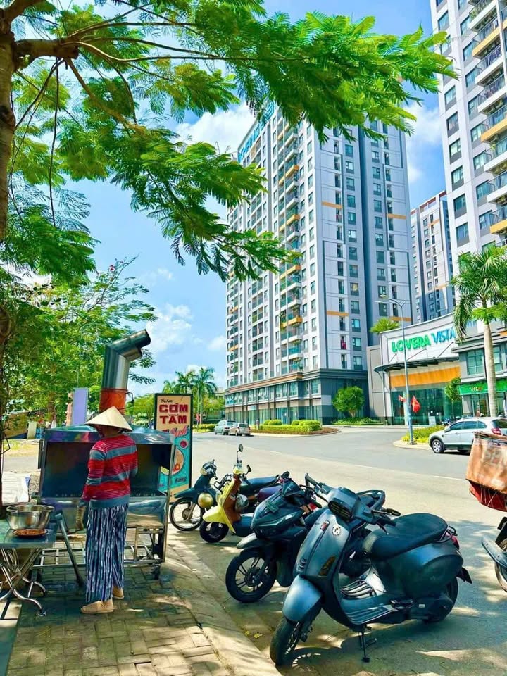 Shophouse cho thuê KDC Phong Phú 4 126m² giá 13 triệu - Vị trí đẹp, kinh doanh thuận lợi!
