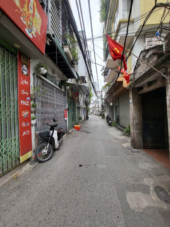 Nhà lô góc mặt phố Trương Định 28m² giá thỏa thuận - Cơ hội đầu tư hấp dẫn!