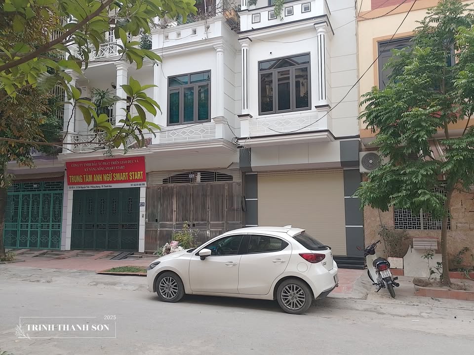 Nhà 3 tầng chính chủ đường Nguyễn Tĩnh 70m² giá chỉ 5 tỷ - Thiết kế hiện đại, sẵn sàng vào ở!