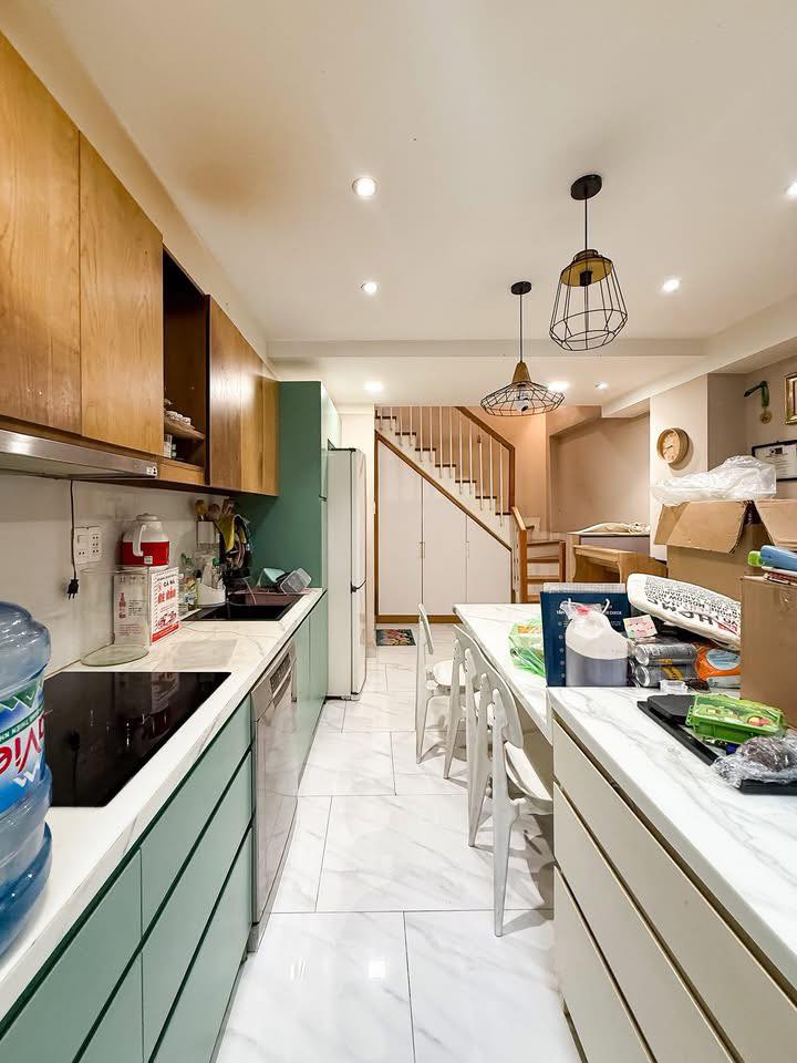 FrontHouse Võ Văn Tần Quận 3 140m² giá 8.2 tỷ - Mặt tiền kinh doanh đắc địa!