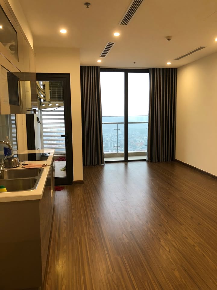 Căn hộ 2PN Vinhomes Westpoint 64m² giá 7 tỷ - View thoáng, nội thất cơ bản!