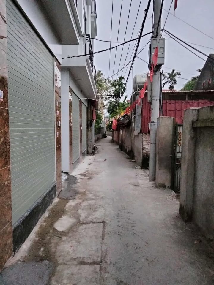 Nhà góc Kim Chung Đông Anh 47m² giá 5 tỷ - Tiện ích đầy đủ, ô tô đỗ cửa!