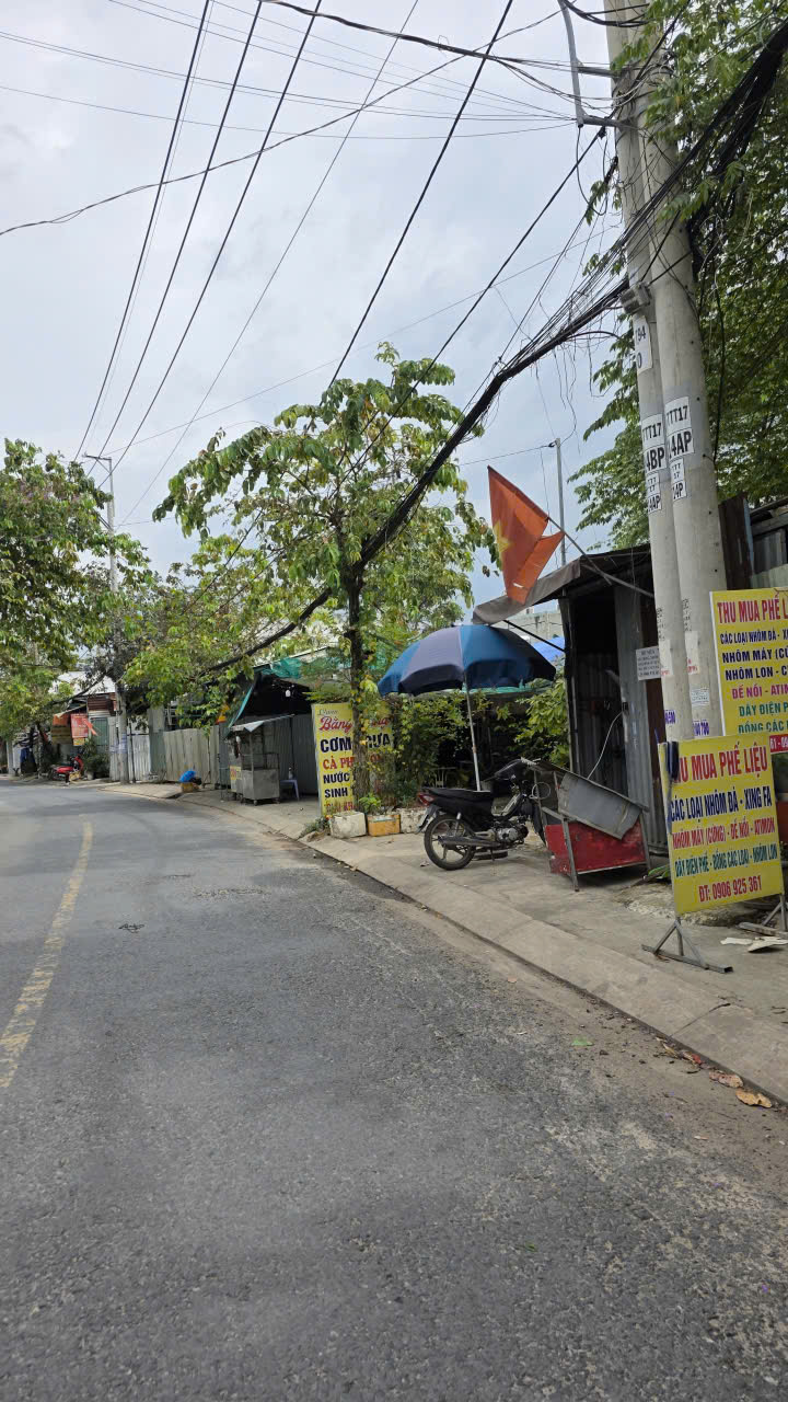 Nhà mặt tiền Thới Tam Thôn 17, Hóc Môn 97m² giá 5.9 tỷ - Kinh doanh sầm uất!