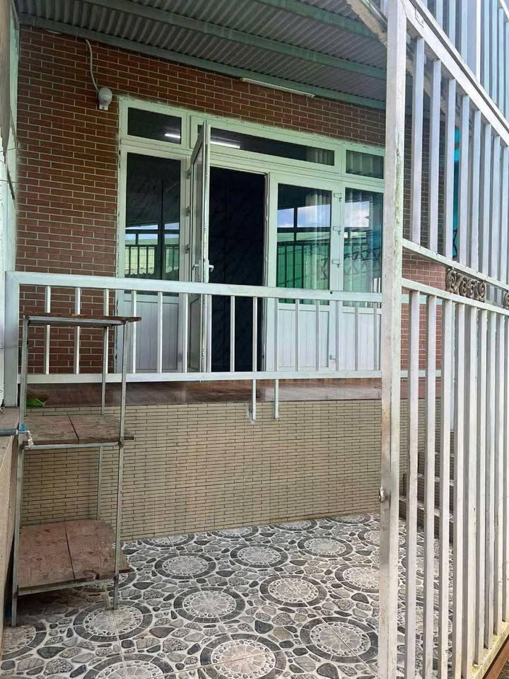 Nhà riêng Trại Mát Đà Lạt 70m² giá 1.5 tỷ - Vị trí trung tâm thuận tiện!