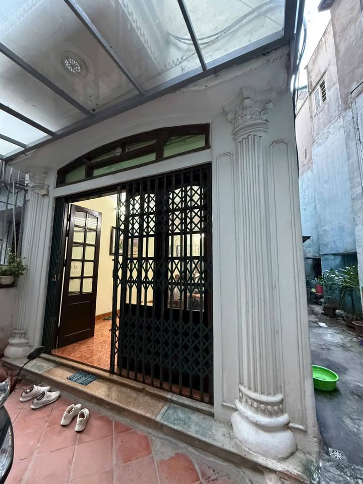 Nhà phố Hào Nam Ba Đình 110m² giá 14 tỷ - Cơ hội đầu tư hấp dẫn!