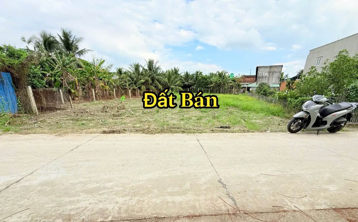 Đất nền 1.000m² mặt tiền bờ kênh Phước Toàn - Giá chỉ 5,5 tỷ, thương lượng!