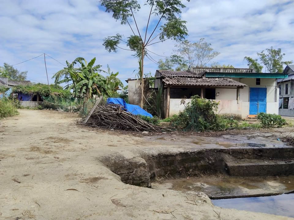 Nhà cấp 4 tại Phú Cường, Tân Lạc, Hòa Bình 540m² - Giá chỉ 450 triệu!