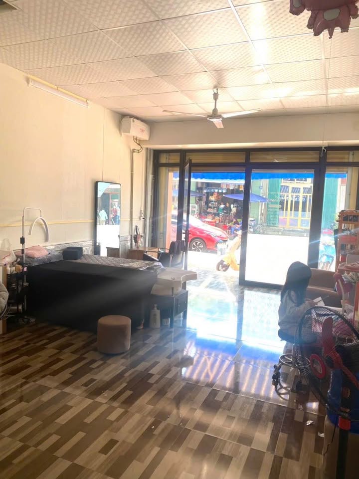 Nhà C4 Gác Lửng Triệu Quang Phục 68m² giá 2.3 tỷ - Kinh doanh tốt ngay mặt đường!