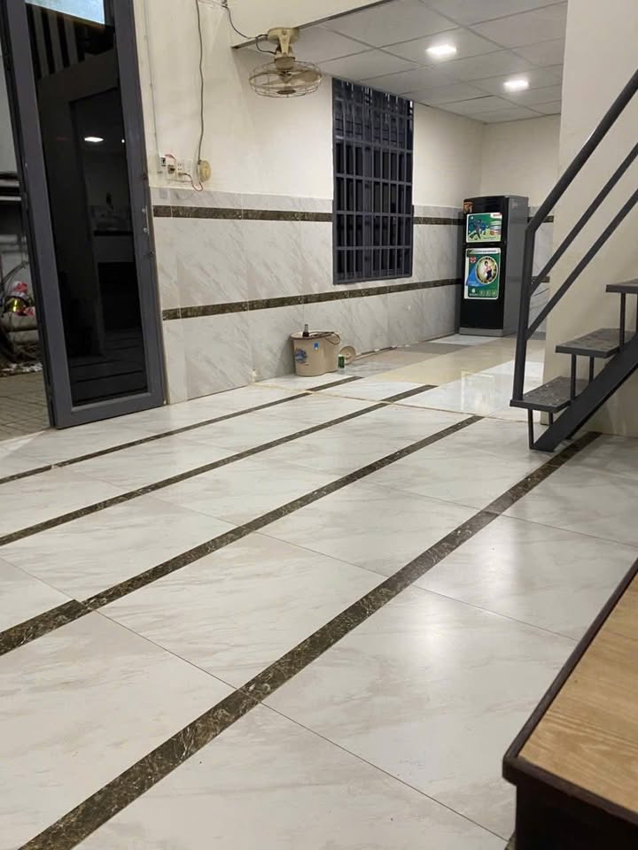 Nhà cho thuê đường 21, Phước Long B, Quận 9 - Giá 6 triệu/tháng, nội thất đầy đủ!