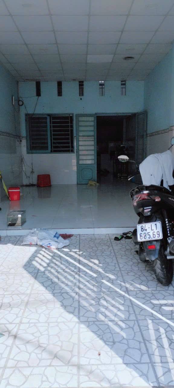 Nhà cho thuê tại Lê Đình Cẩn, Bình Tân 60m² - Hẻm sầm uất, tiện ích đầy đủ!