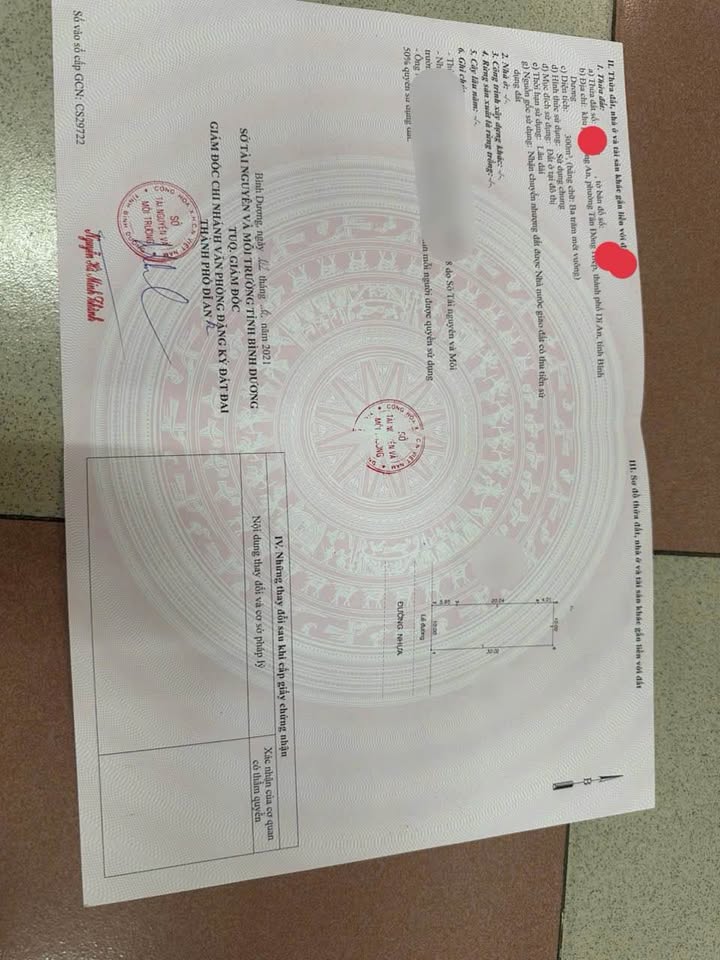 Bán biệt thự mặt tiền 10m KDC Đông An, Dĩ An - Diện tích 300m², giá chỉ 13.5 tỷ!