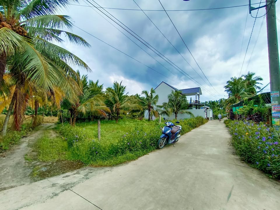 Đất 2 mặt tiền đường Cột Cờ, Đạo Thạnh, 138.5m² giá 1.2 tỷ - Đầu tư sinh lời ngay!