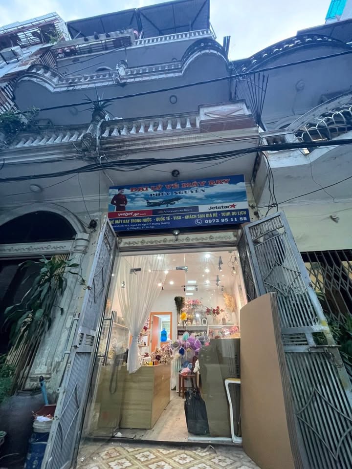 Nhà cho thuê 30m² tại Ngách 69 Ngõ 117 Thái Hà - Kinh doanh thuận lợi!