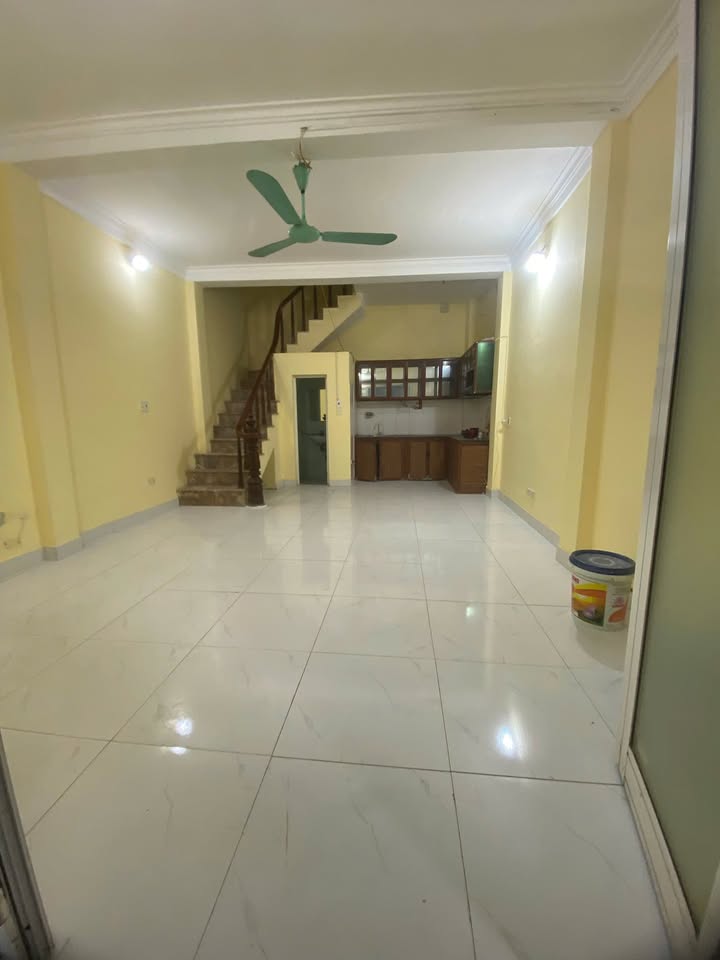 Nhà riêng cho thuê tại Ngõ 509 Vũ Tông Phan, Thanh Xuân 40m² - Giá cả hợp lý, thương lượng ngay!