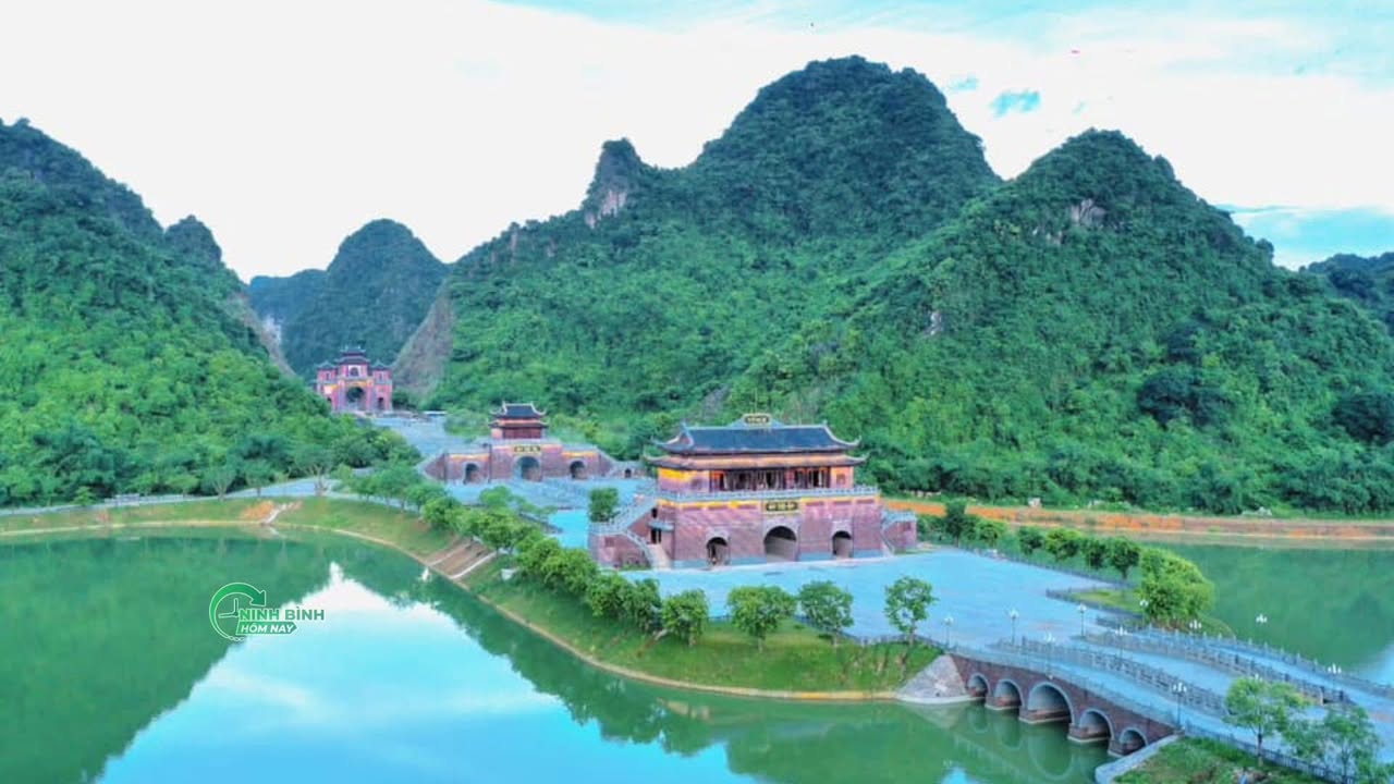 Đất nền Gia Sinh 1400m² giá 7 tỷ - Tiềm năng du lịch vượt trội!