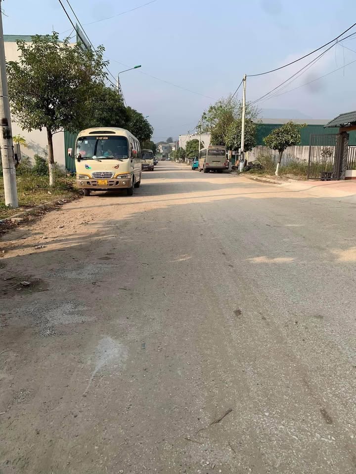 Đất nền Lô 3, Công viên 2-9, xã Phù Yên 75m² giá chỉ 970 triệu - Sổ đỏ chính chủ!