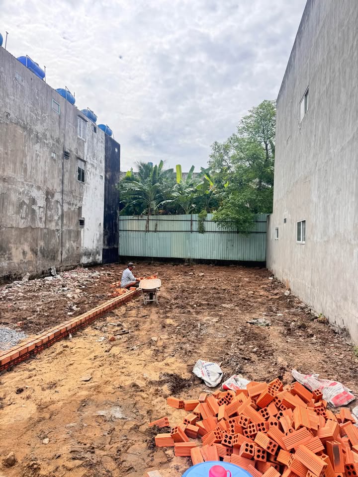 Đất nền tại chợ Gấu, Tân Đông 100m² giá 3.15 tỷ - Sổ hồng riêng chính chủ!