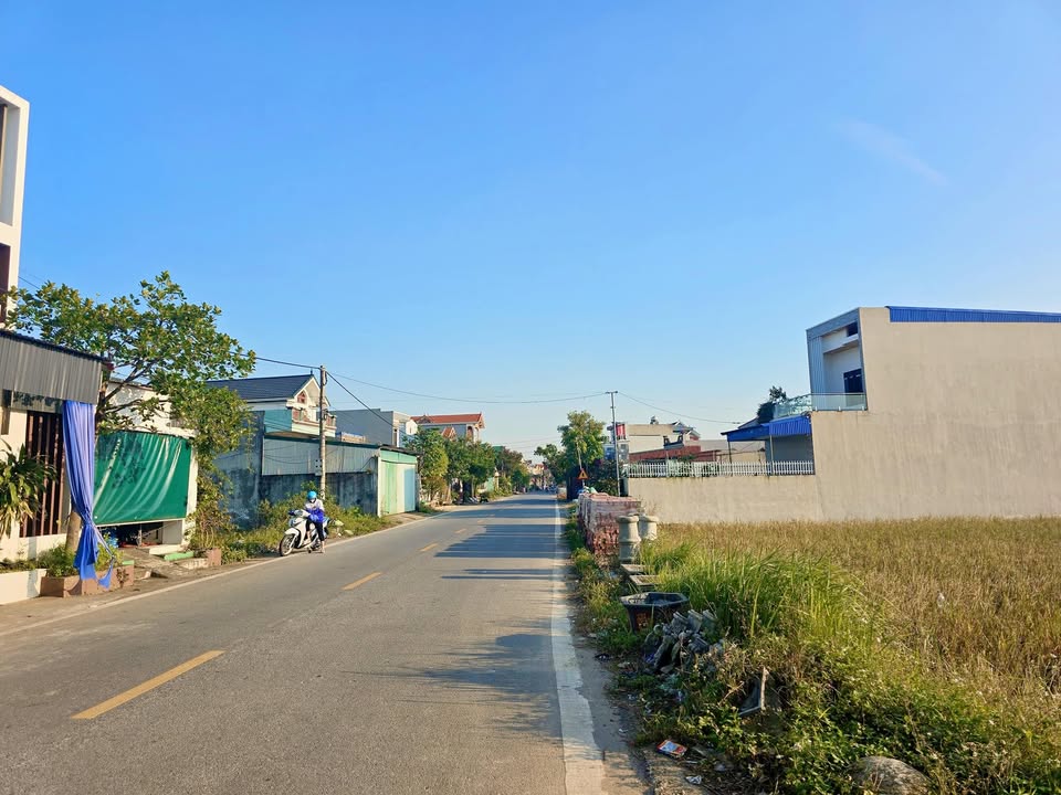 Đất đẹp thôn Chấp Chung, xã Đoan Hùng, 99m² chỉ 1 tỷ - Cơ hội đầu tư tuyệt vời!