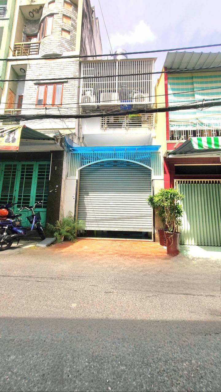 Nhà phố đẹp hẻm xe hơi Thành Thái, Q10 - Diện tích 117m² giá 10 tỷ - Vị trí đắc địa!