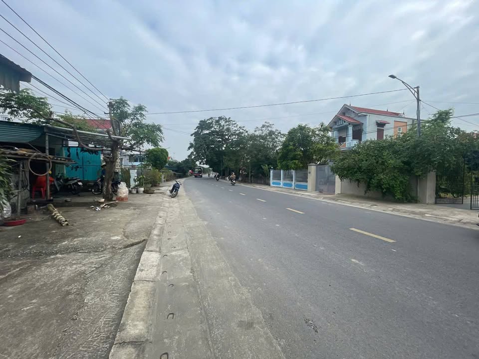 Đất kinh doanh mặt tiền đường 4A Triều Công, Quảng Lộc, 650m² giá chỉ 7 tỷ - Cơ hội đầu tư hấp dẫn!