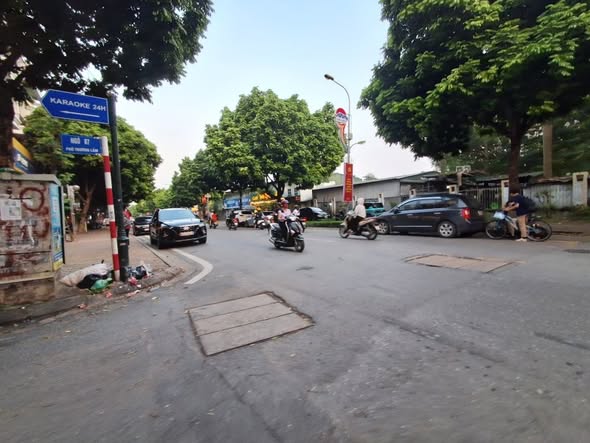 Đất Trường Lâm, Long Biên 57m² giá 12 tỷ - Vị trí đắc địa, ô tô tránh!