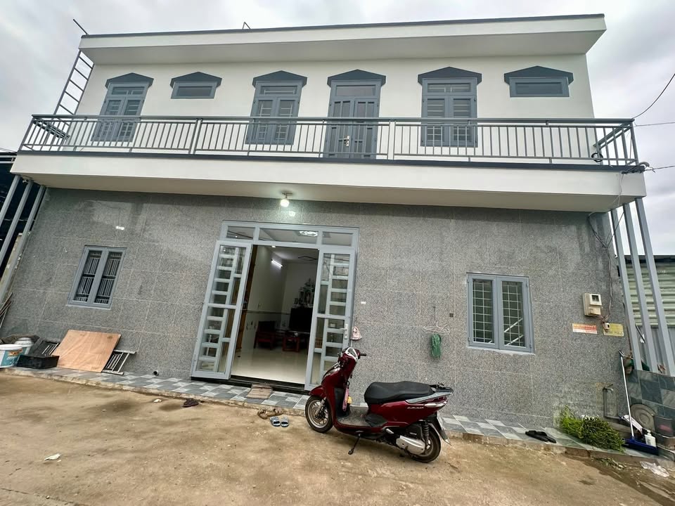 Nhà đẹp Củ Chi 101.6m² giá 1.75 tỷ - Sẵn sàng vào ở ngay!