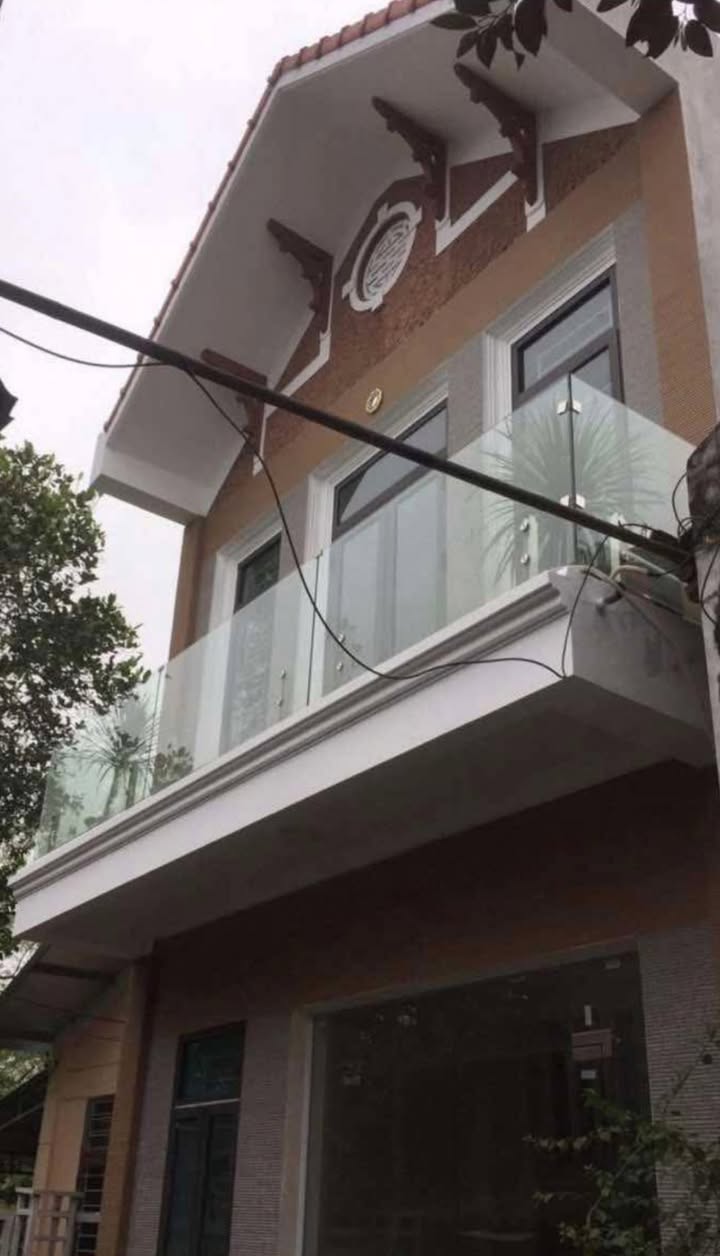 Nhà 2 tầng Trung Hưng 70m² giá 2 tỷ - Thiết kế hiện đại, sẵn sàng vào ở!