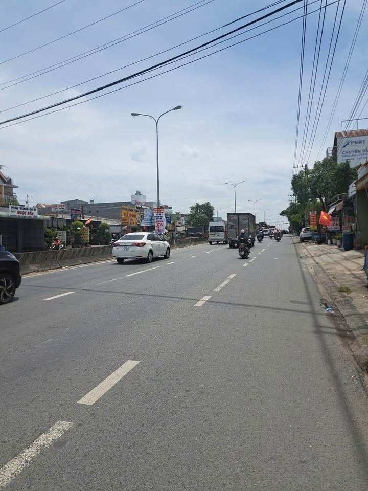 Nhà mặt tiền Quốc Lộ 1K, Bình An, Dĩ An 89m² giá 4.7 tỷ - Vị trí kinh doanh đắc địa!