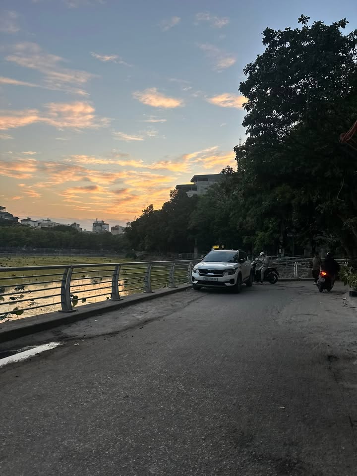 Nhà phố Phương Liệt 33m² giá 7 tỷ - Gần hồ, ô tô tránh nhau!