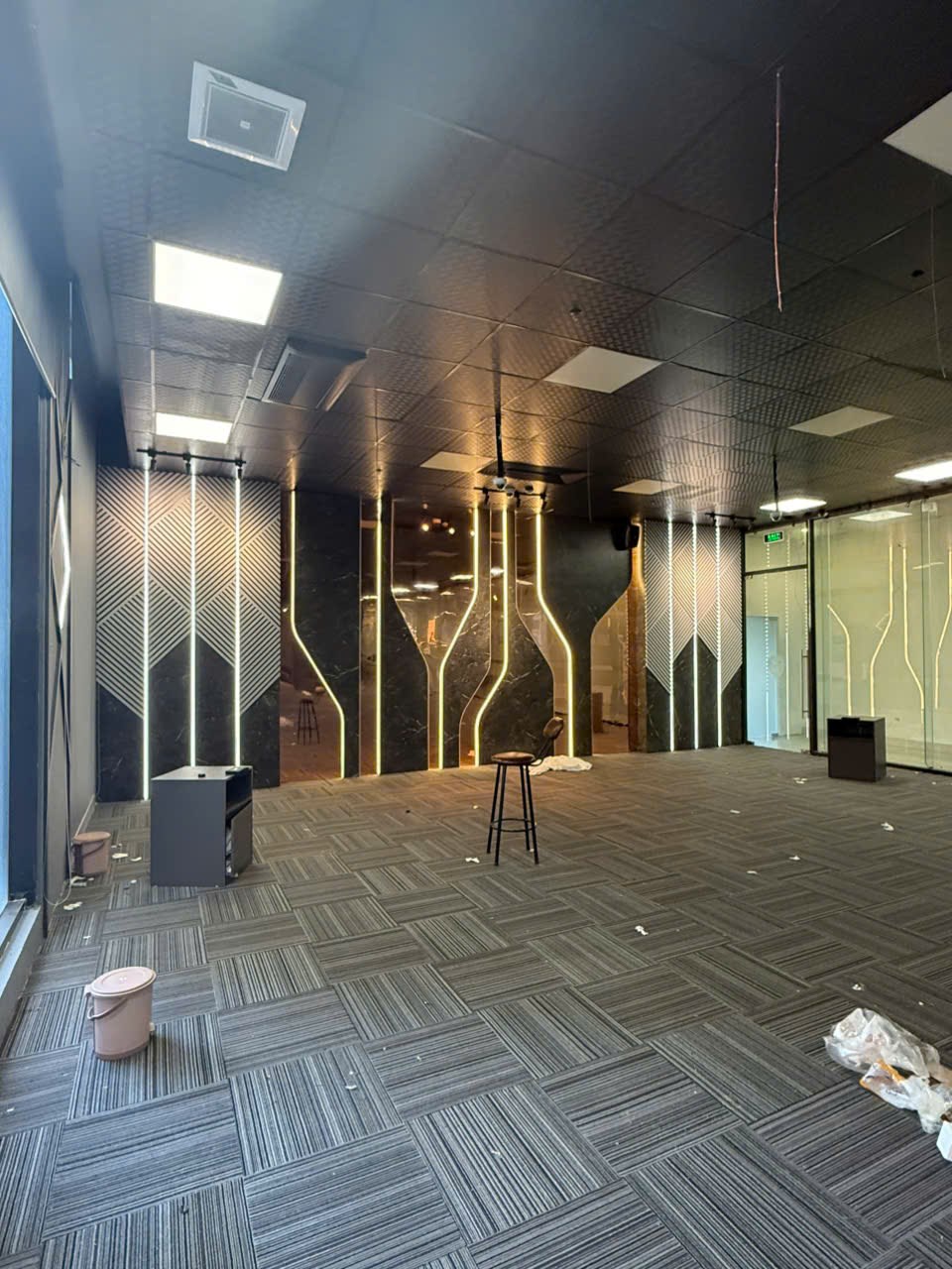 Cho thuê văn phòng Golden Palace Mễ Trì 100m² giá chỉ 25 triệu - Không thể bỏ lỡ!