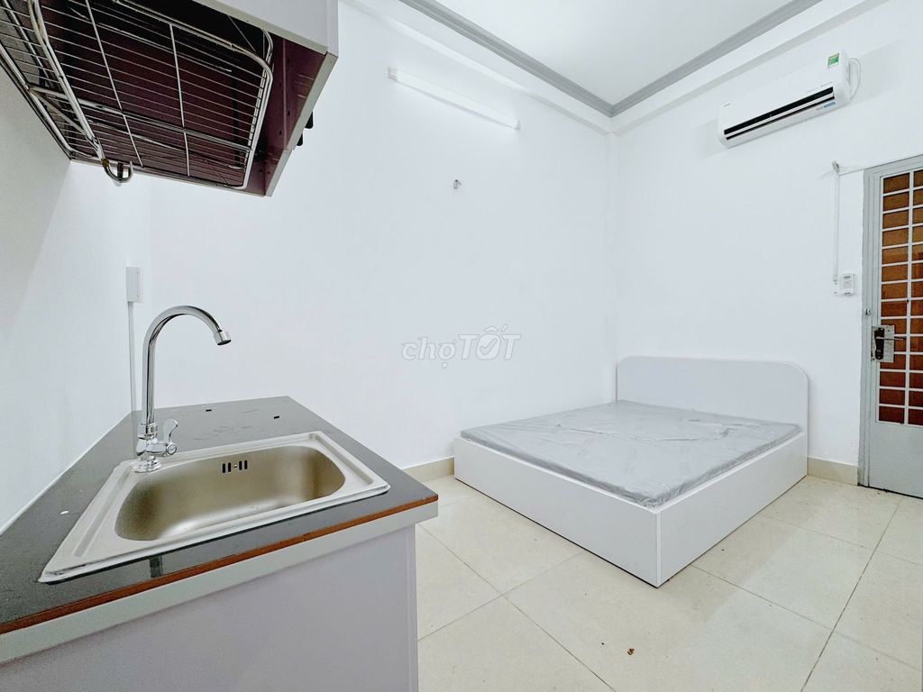 Phòng cho thuê 30m² tại Bình Thạnh giá chỉ 4.6 triệu - Sẵn sàng vào ở ngay!
