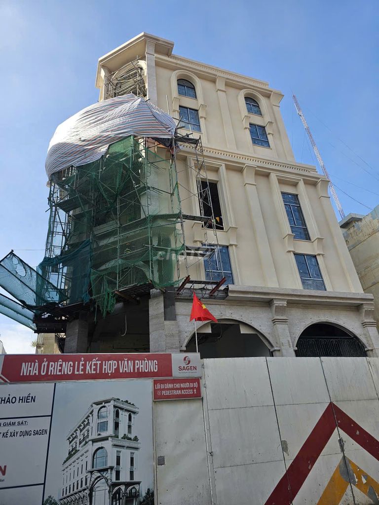 Building cho thuê 2 mặt tiền Đường Nguyễn Thành Ý, Quận 1, 600m² - Vị trí đắc địa, tiềm năng kinh doanh lớn!