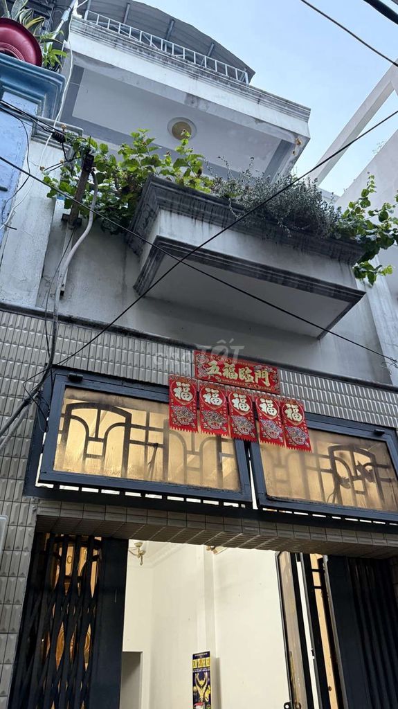 Nhà phố Vườn Lài, Tân Phú 27m² giá 3.75 tỷ - Hẻm thông, 3PN rộng rãi!