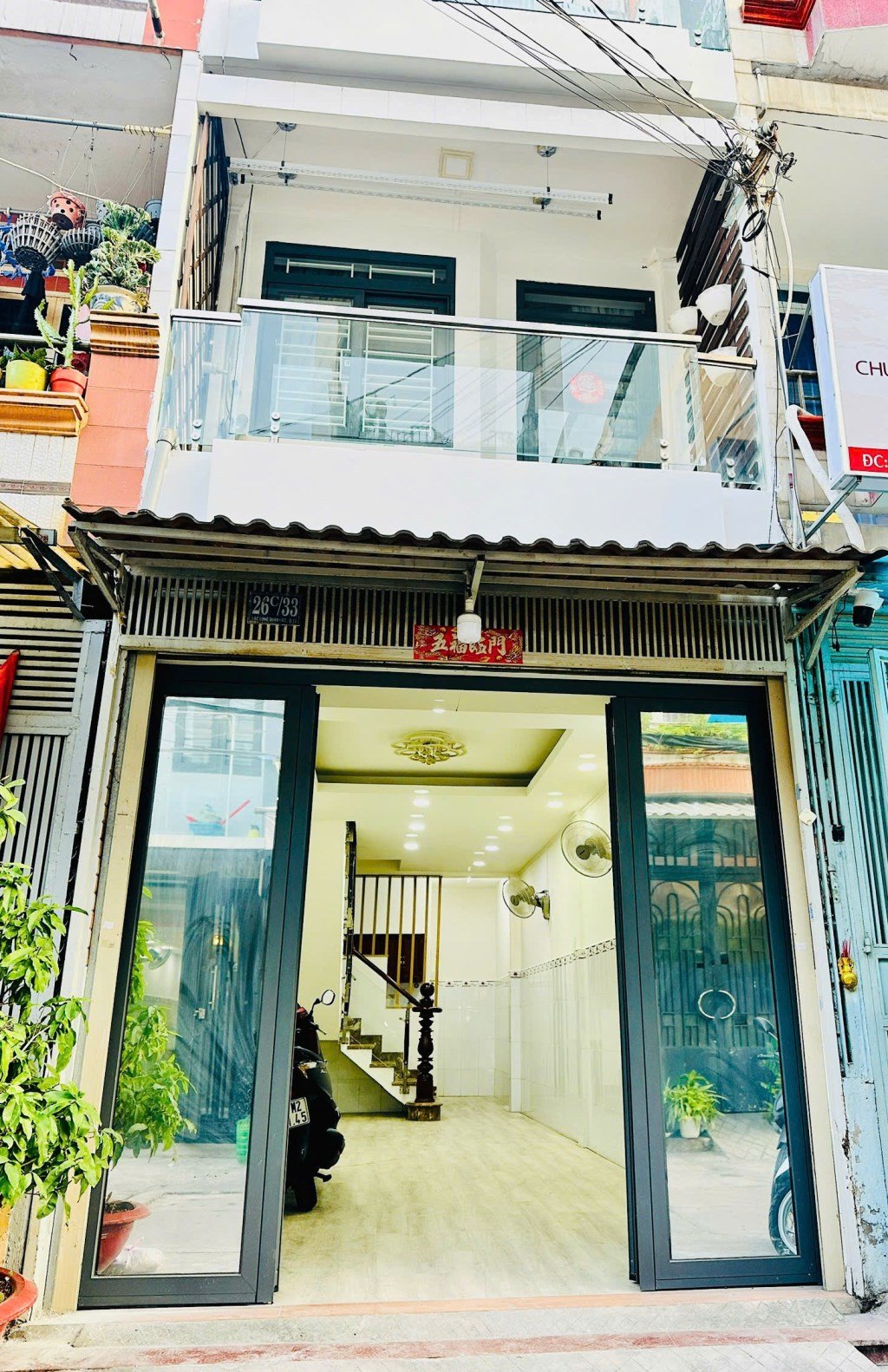 Nhà phố Lạc Long Quân, Quận 11 - 72m² giá 15 triệu - Không gian sống đẳng cấp!