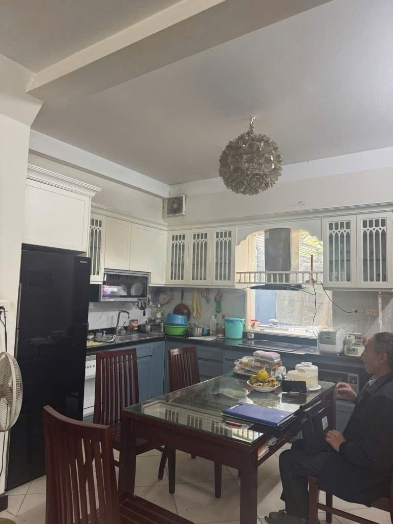 Bán nhà Lạc Long Quân 45m² giá 16.45 tỷ - Kinh doanh đỉnh, ô tô vào nhà!