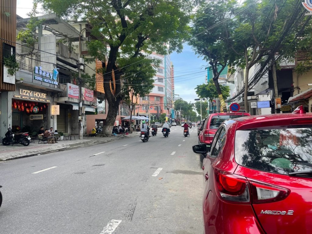 Nhà mặt tiền 3 tầng Lê Phụng Hiếu 92m² giá 10.9 tỷ - Gần bãi tắm Phạm Văn Đồng!