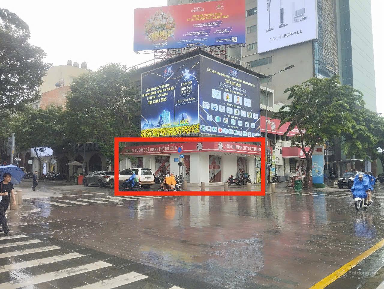 Cho thuê nhà góc 2 mặt tiền Nguyễn Huệ - Ngô Đức Kế 10x20m, giá 250 triệu