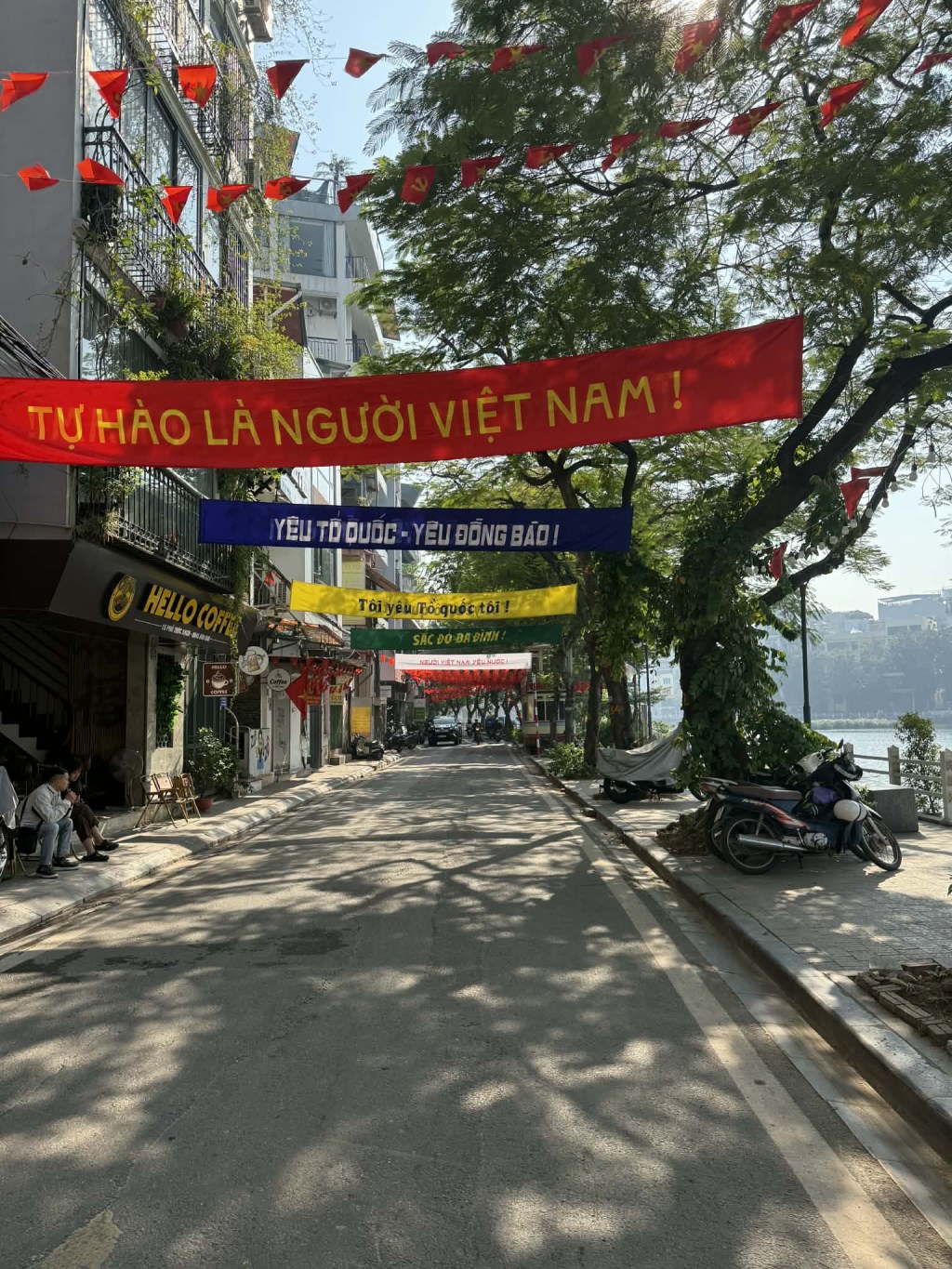 Nhà mặt phố Trúc Bạch Ba Đình 50m² giá 45 tỷ - Lô góc view hồ cực đẹp!