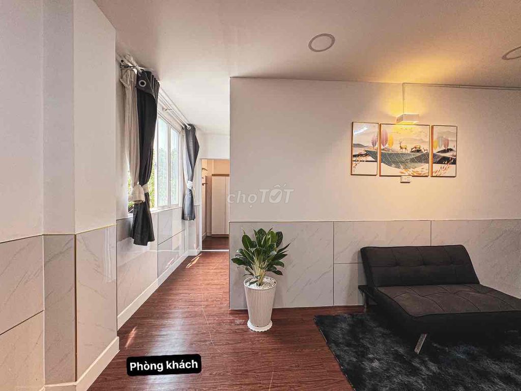 Căn hộ 3 phòng ngủ tại Bến xe Miền Đông giá chỉ 10.2 triệu - Không thể bỏ lỡ!