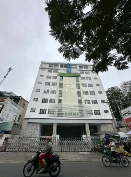 Cho thuê Tòa nhà Mặt Tiền Trương Công Định, Quận Tân Bình 320m² - Vị trí sầm uất, thuận tiện kinh doanh!